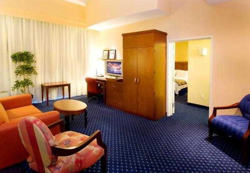 Courtyard By Marriott San Antonio Seaworld/Lackland Δωμάτιο φωτογραφία