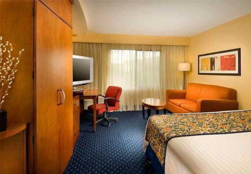 Courtyard By Marriott San Antonio Seaworld/Lackland Εξωτερικό φωτογραφία